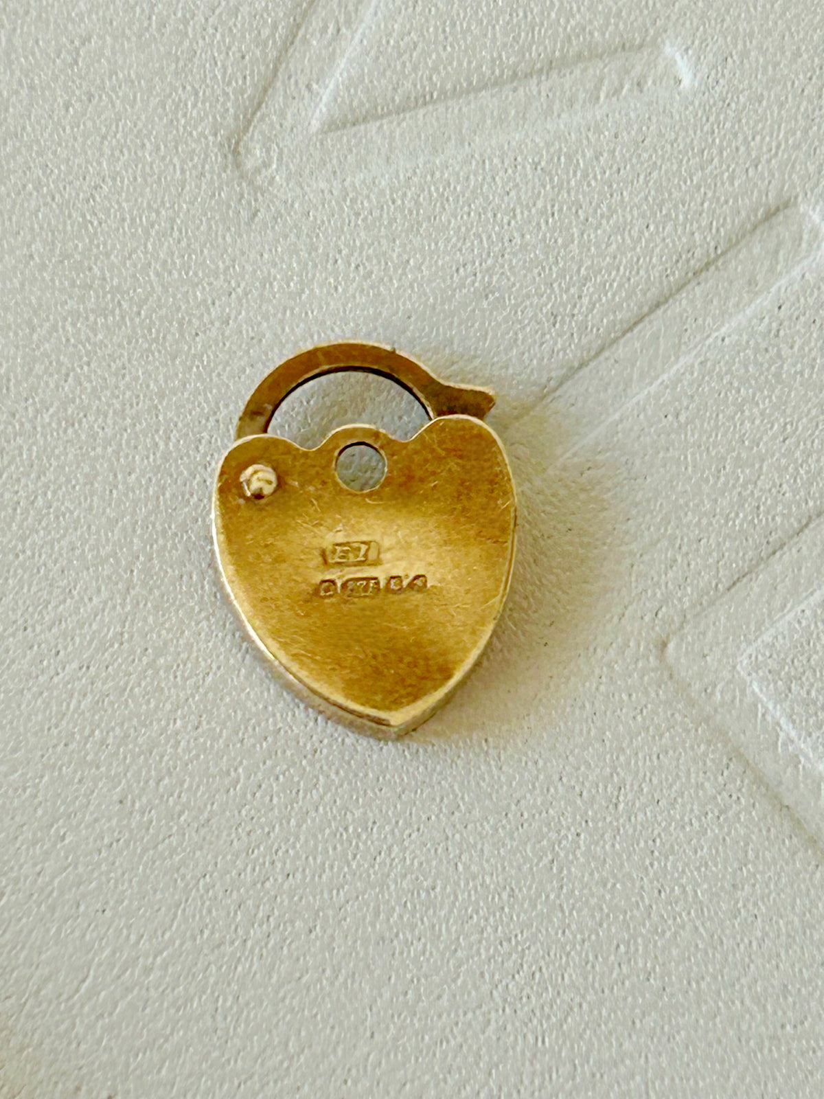 Vintage 9k British Heart Lock