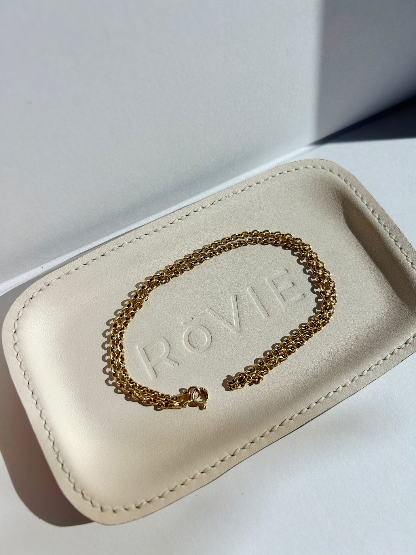 Vintage 18k puffy cable chain 18"