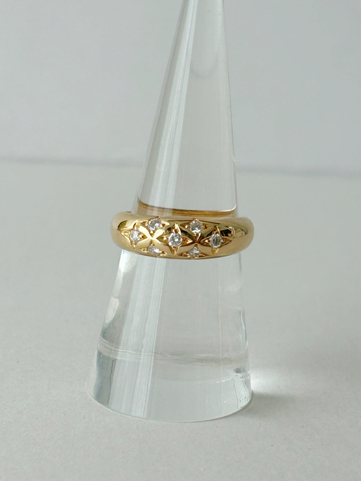 Vintage 18k Chaumet Star Set Diamond Donut Band - Sz 6.75
