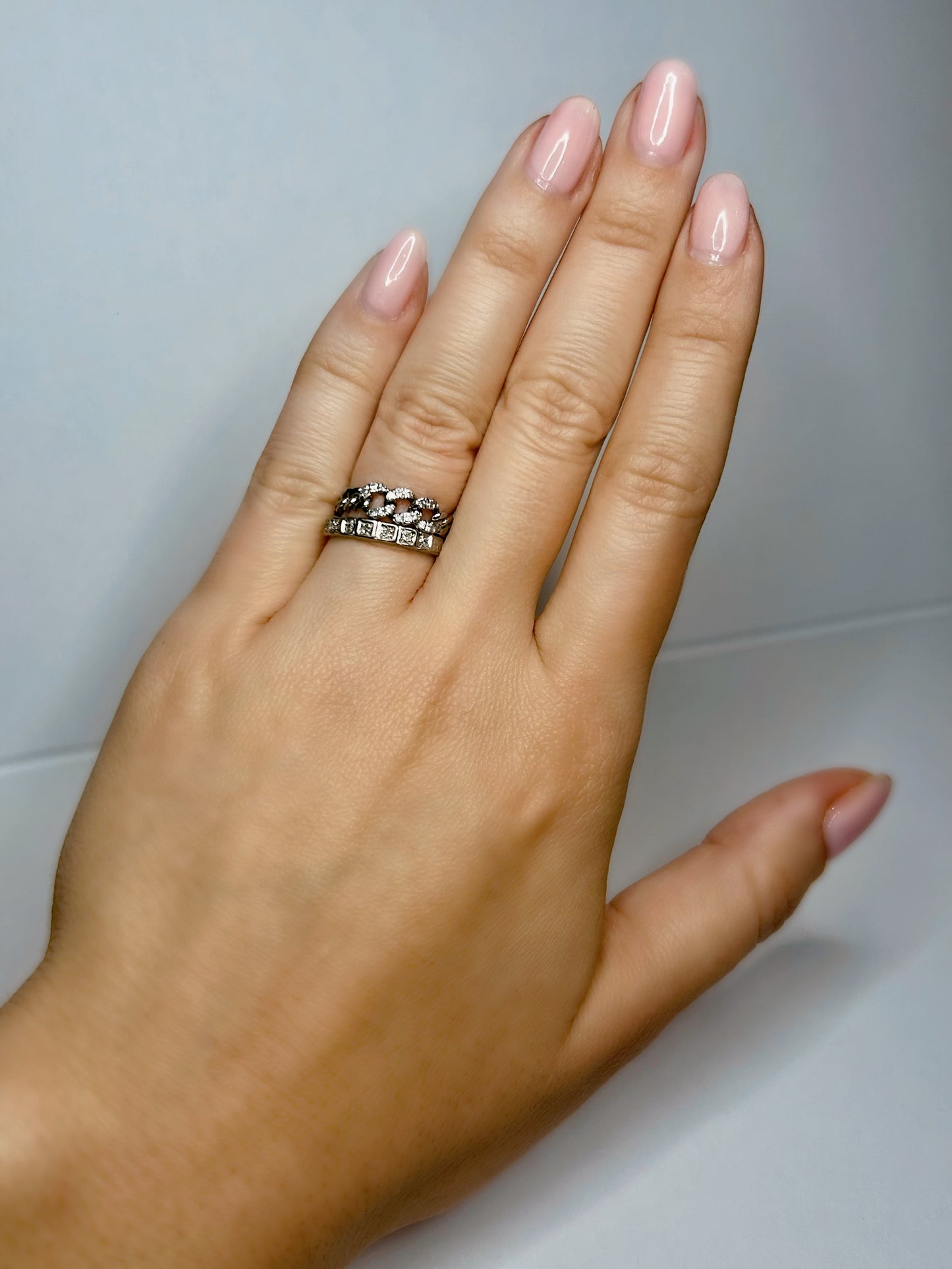 Designer 18K White Gold & Diamond Chain Ring sz 5.75-6