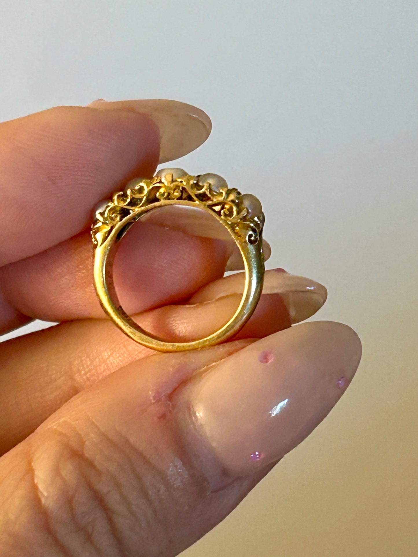 Antique 18k pearl half hoop ring - sz 3.5