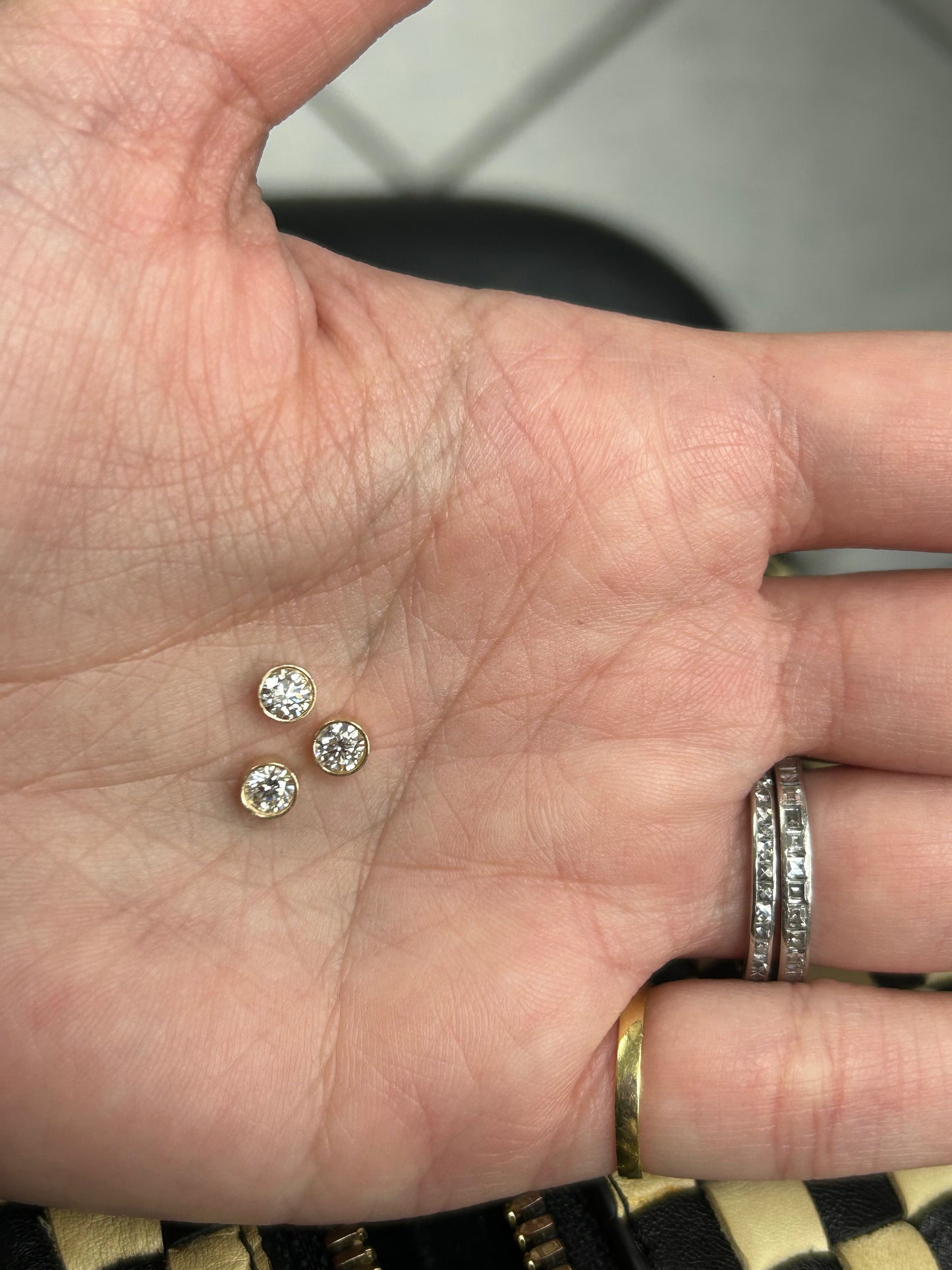 For J - Costs for stones and bezels