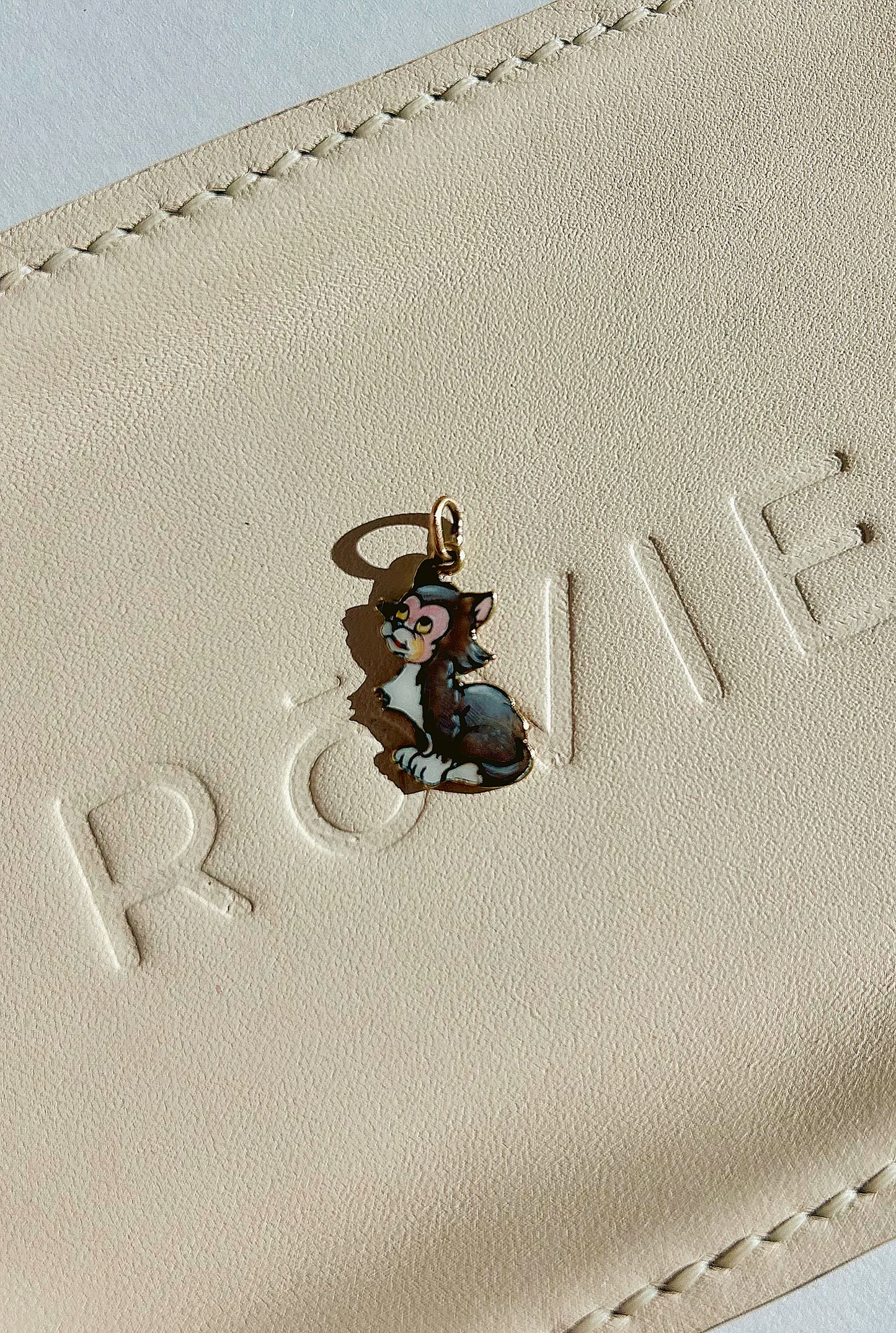 Vintage Rare Trademarked 14k Enamel Disney Figaro Charm
