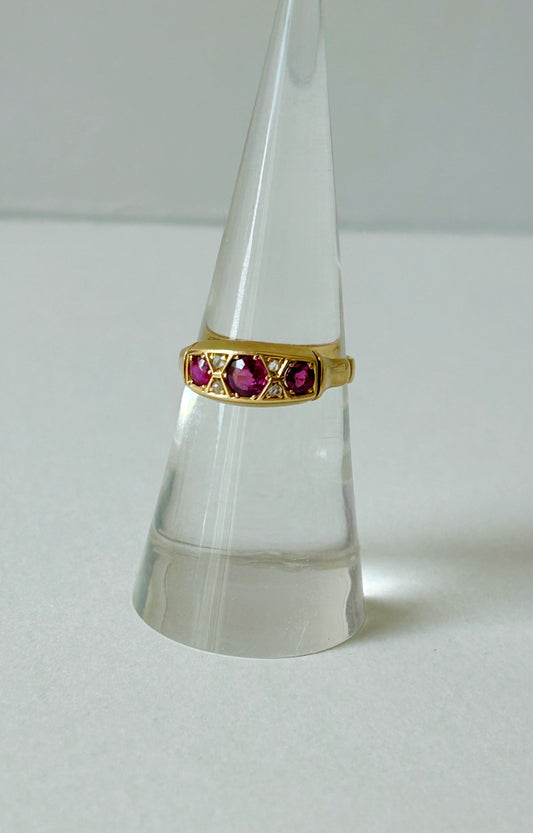 Antique 18k Ruby and Rose Cut Diamond Ring - Sz 6.5